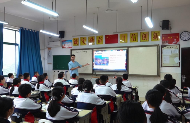 教育的数字化网络化等特点使其较传统教