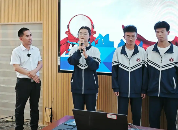 重教兴学的传统得到了传承与发扬并被赋