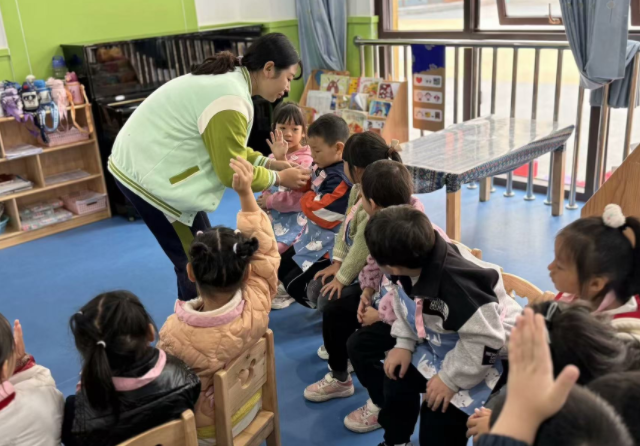 强化师资核心融通资源网络构筑高质量的