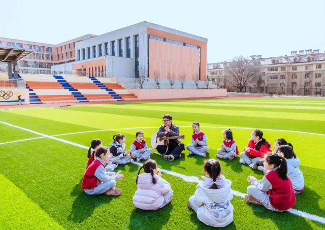 最大化资源辐射价值让每一位教师都能找到适合自身的发展路径 最大化资源辐射价值让每一位教师都能找到适合自身的发展路径