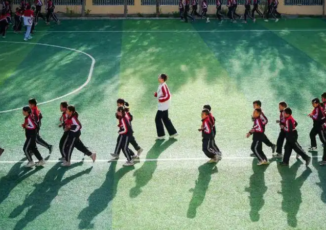 教育之间的有机联合特别是要充分发挥家