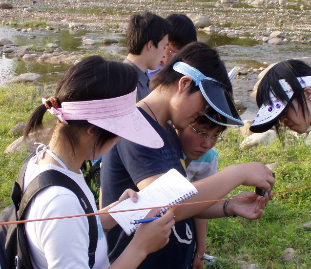 漫画趣味互动等五光十色为校园带来满满